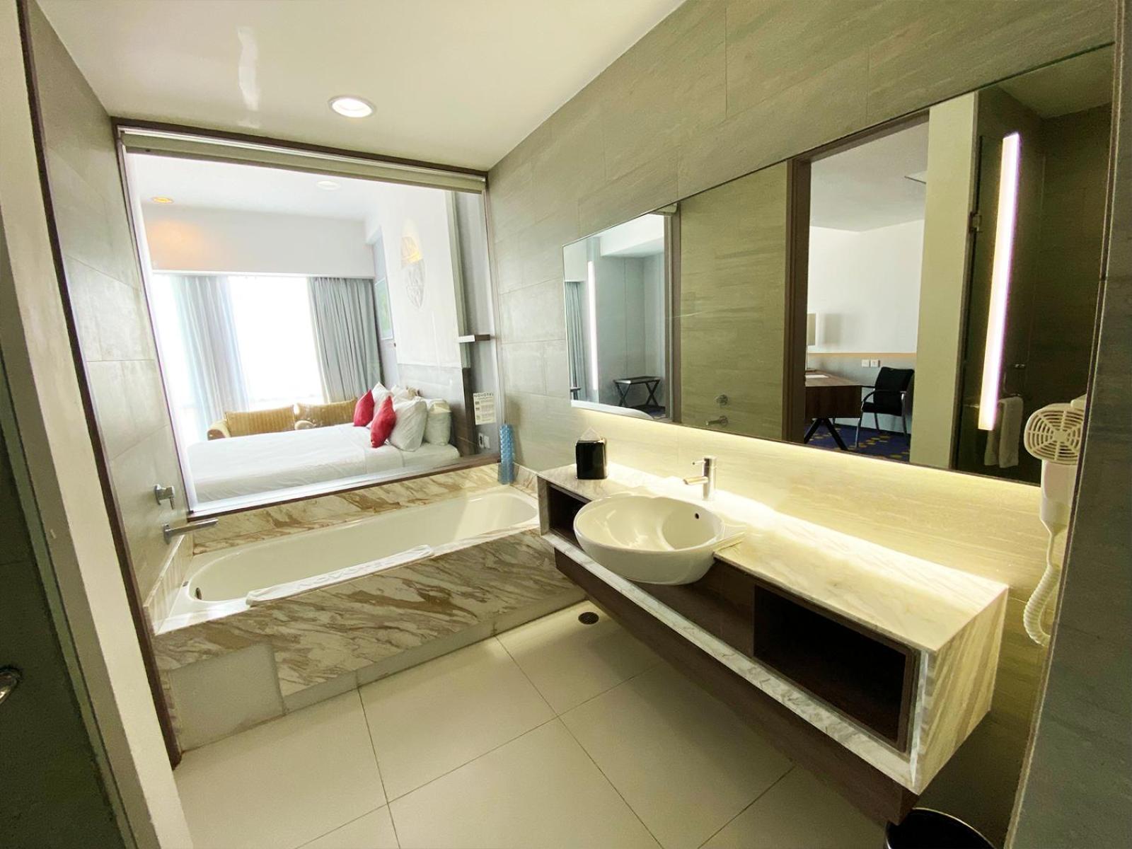 Novotel Bandung Exteriör bild