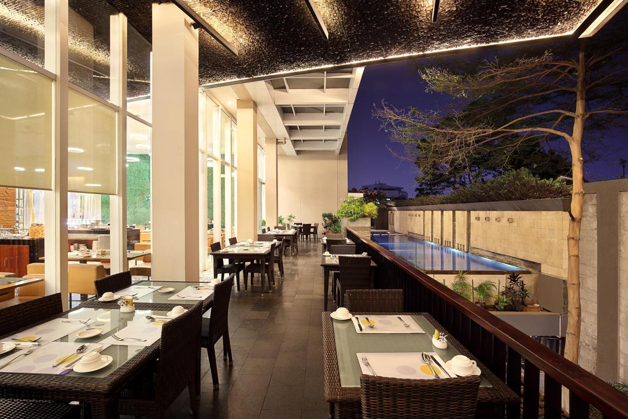 Novotel Bandung Exteriör bild